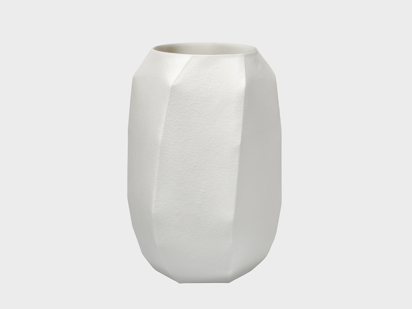 May Vase | L | 2007 | 17cm | weiss biskuit